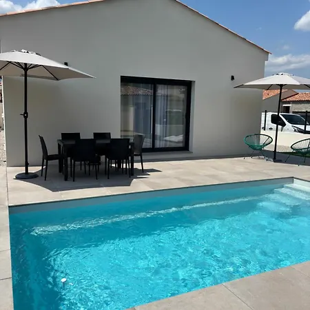 Avec Piscine En Provence Вилла Les Mees