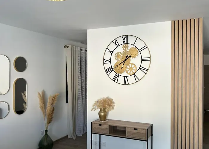 Avec Piscine En Provence *